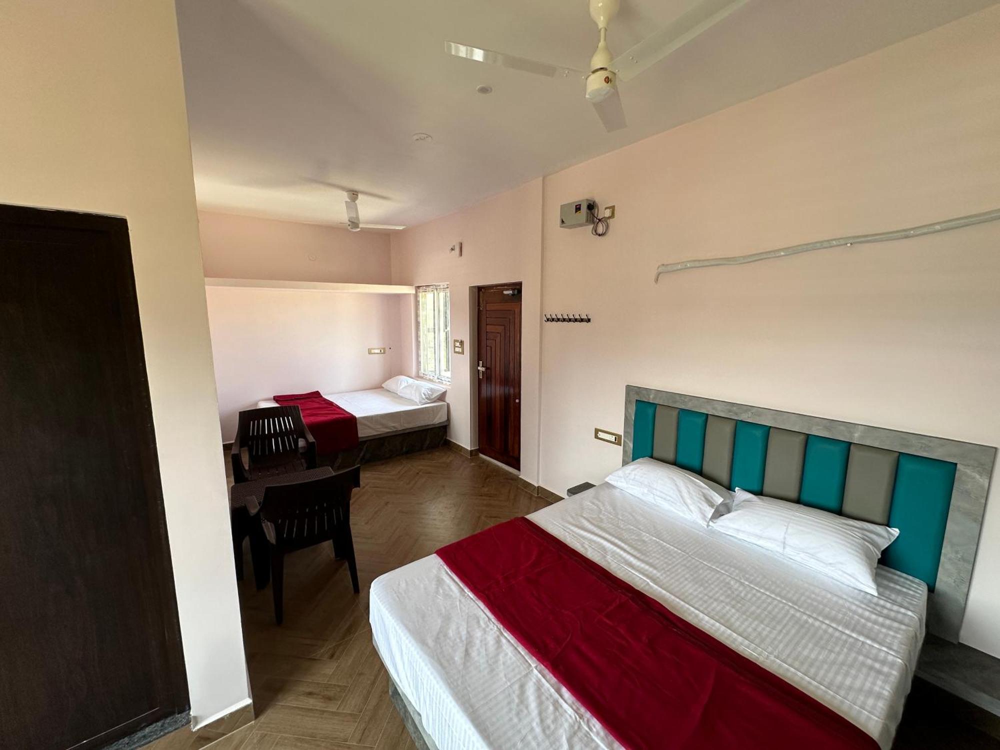 Om Lingeswaran Home Stay Tiruvannāmalai المظهر الخارجي الصورة