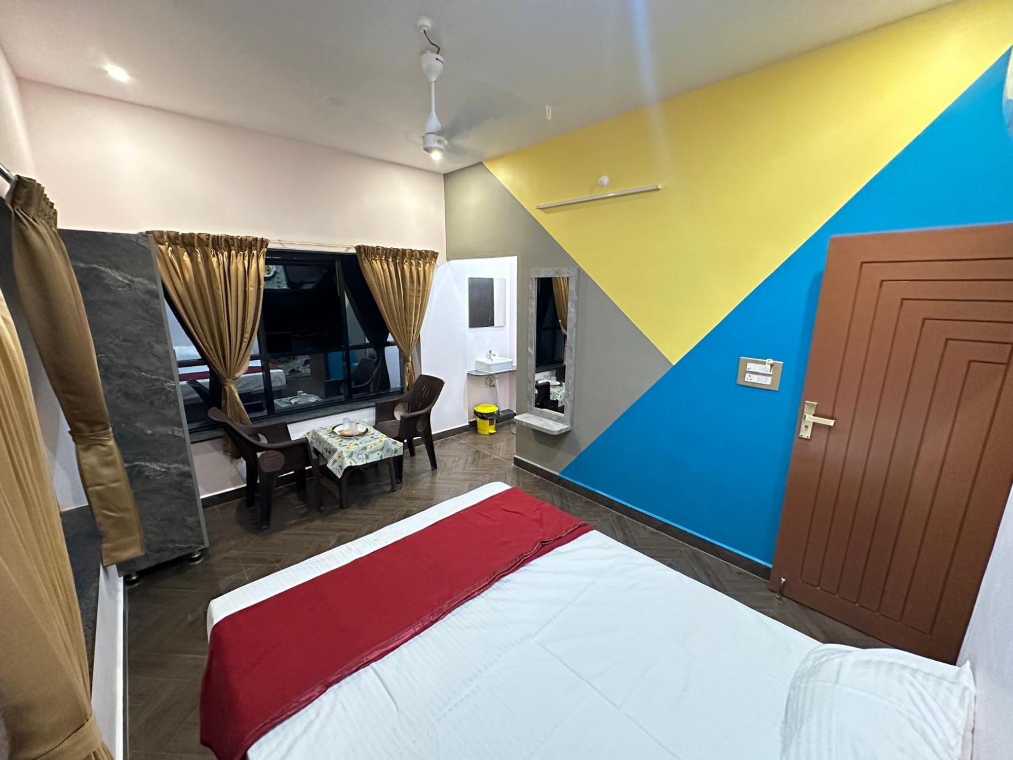 Om Lingeswaran Home Stay Tiruvannāmalai المظهر الخارجي الصورة